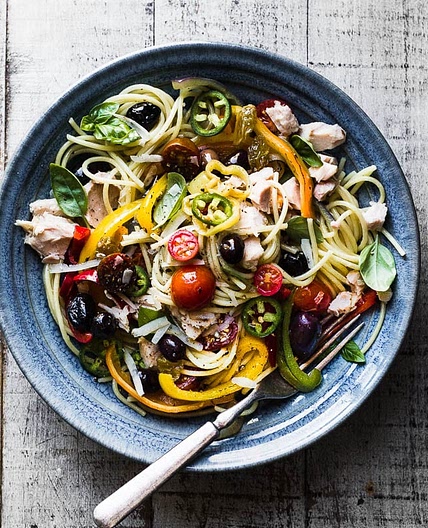 Spaghetti Peperonata with Tuna and Olives