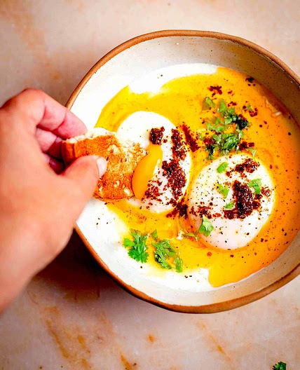 Turkish Eggs with Yoghurt and Chilli Butter - Cilbir -