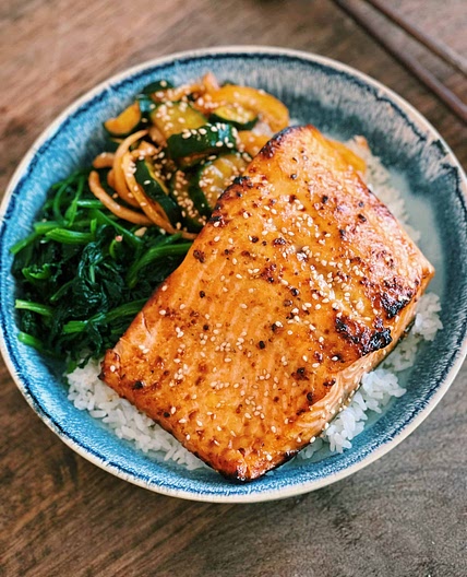 Air Fryer Miso Glazed Salmon