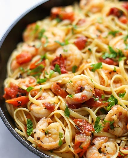 Shrimp Fettuccine with White Wine Tomato Sauce