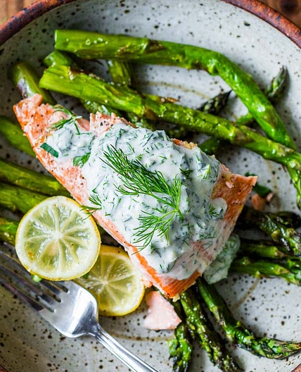 Salmon With Dill Sauce