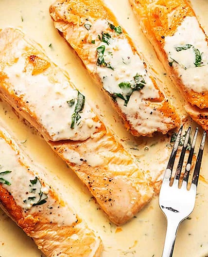 Keto Creamy Lemon Garlic Salmon Recipe