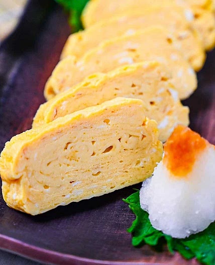 Dashimaki Tamago (Japanese Rolled Omelette with Dashi)