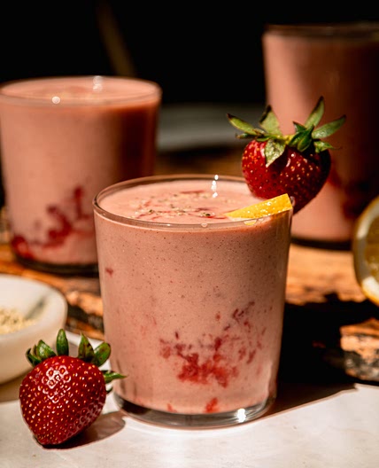 Vegan Strawberry Lemonade Smoothie