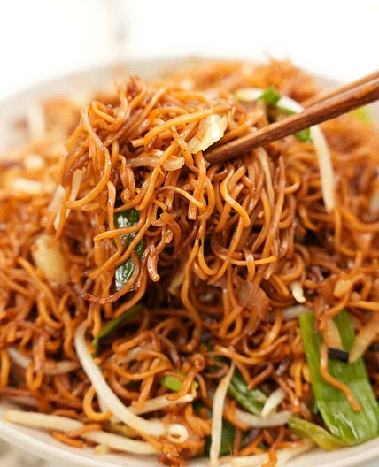 Soy Sauce Pan Fried Noodles (15 Minutes!)