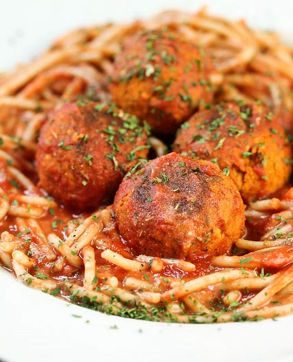 Easy Vegan Meatballs (Baked, Oil-free)