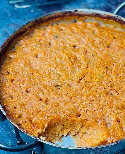 Garlic and Bean Dip with Tomato Sauce