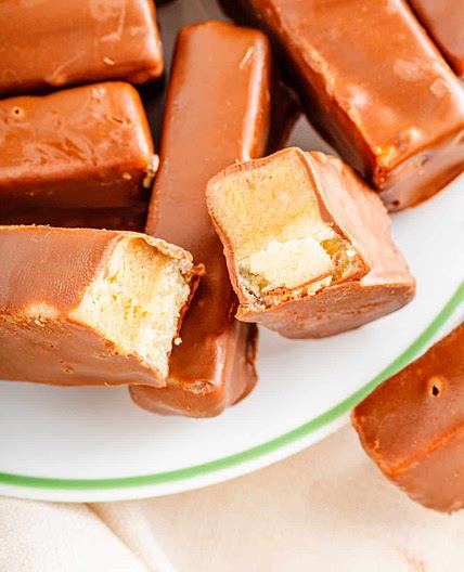 Dairy-Free Twix Protein Bars