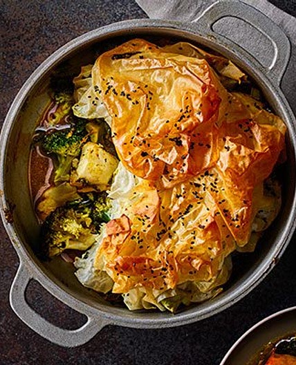 Curried chicken pie