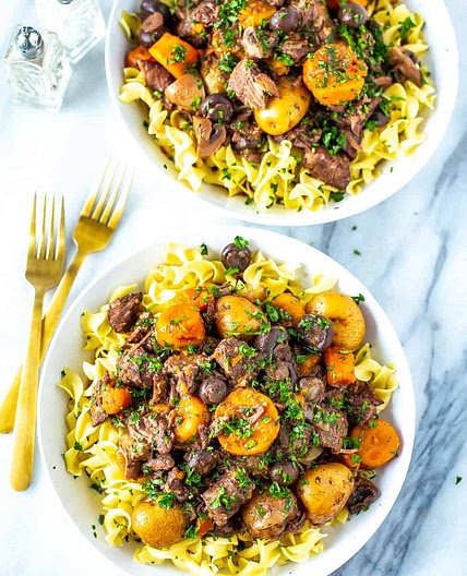 Instant Pot Beef Bourguignon {So Tender!}