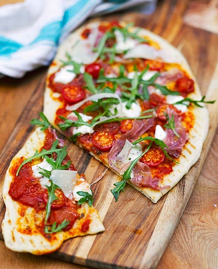 Quick grilled pizza