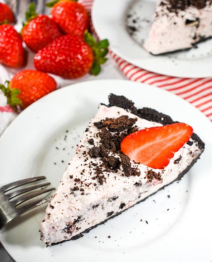Oreo Strawberry Pie