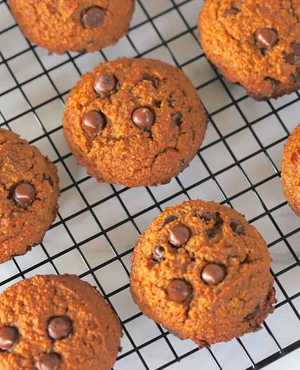 Keto Pumpkin Chocolate Chip Cookies