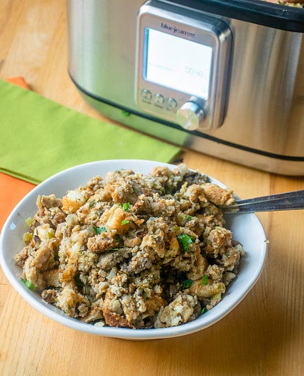 Slow Cooker Thanksgiving Stuffing
