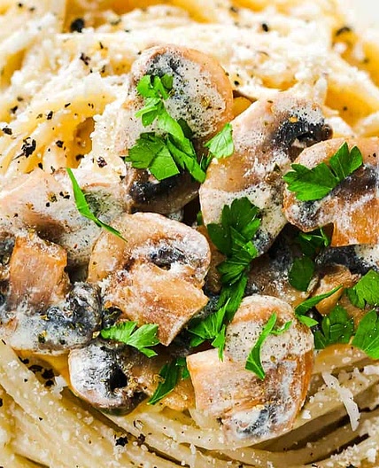 Creamy Mushroom Spaghetti