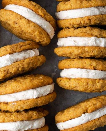 Carrot Cake Whoopie Pies