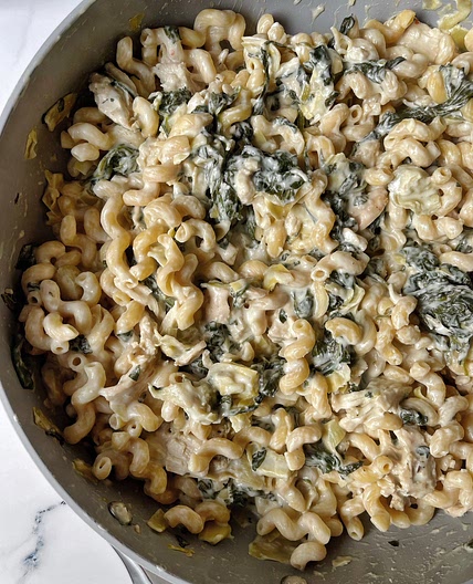 One Pan Spinach & Artichoke Chicken Pasta: Your New Favorite Weeknight Dinner