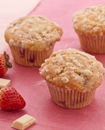 Muffin al cioccolato bianco e fragole