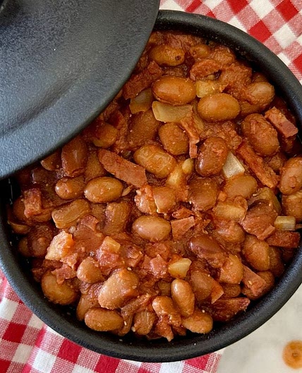 SLOW COOKER BAKED BEANS