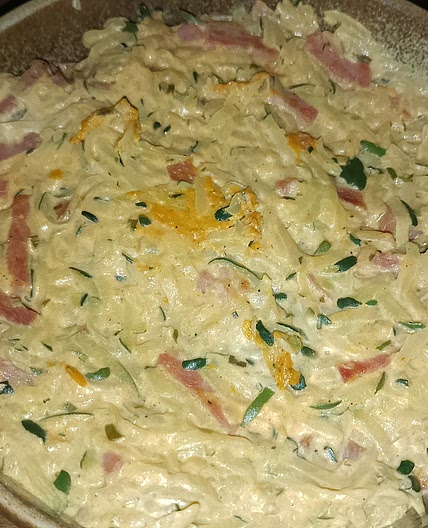 Poêlée de courgettes, tomate et bacon