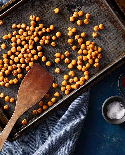 Roasted Buffalo Chickpeas