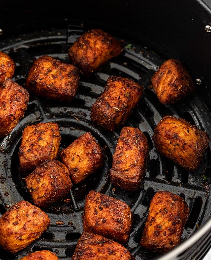 Blackened Air Fryer Salmon Bites