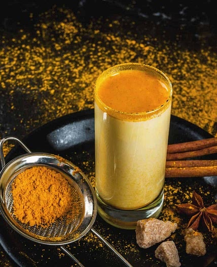 Low Carb Golden Smoothie