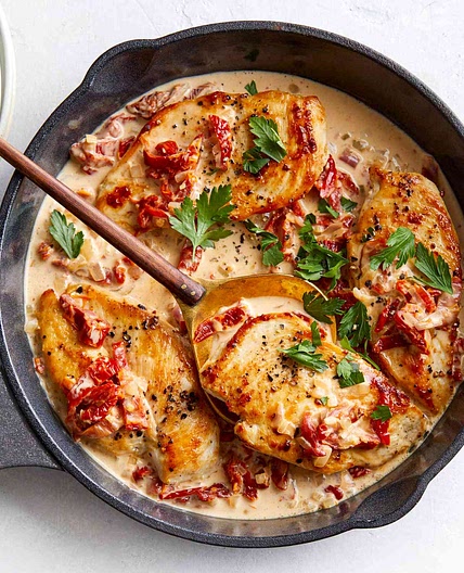 Chicken Cutlets with Sun-Dried Tomato Cream Sauce (Marry Me Chicken)