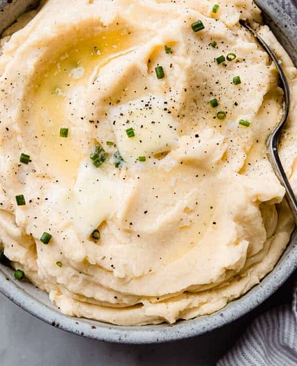 Seriously Amazing Cheddar Mashed Potatoes