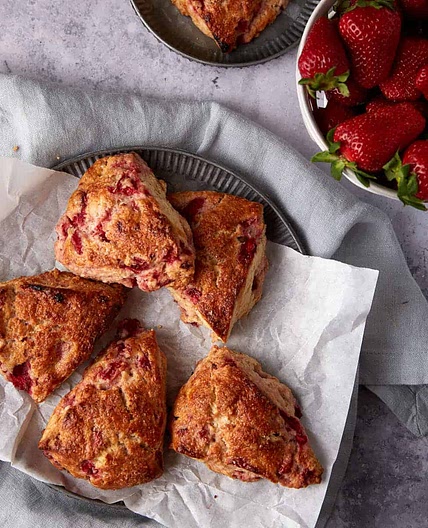 Strawberry Scones Recipe with Buttermilk