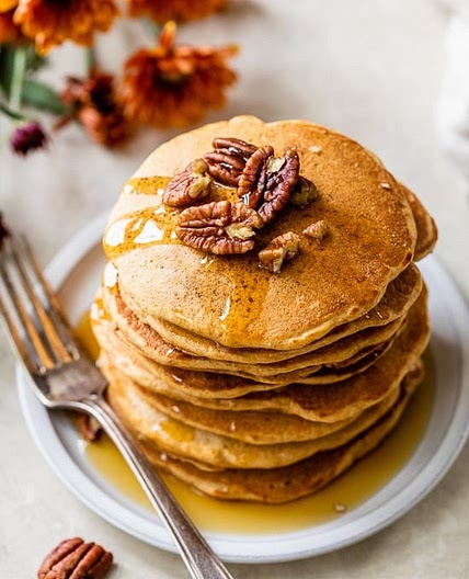 Whole Wheat Pumpkin Pecan Pancakes