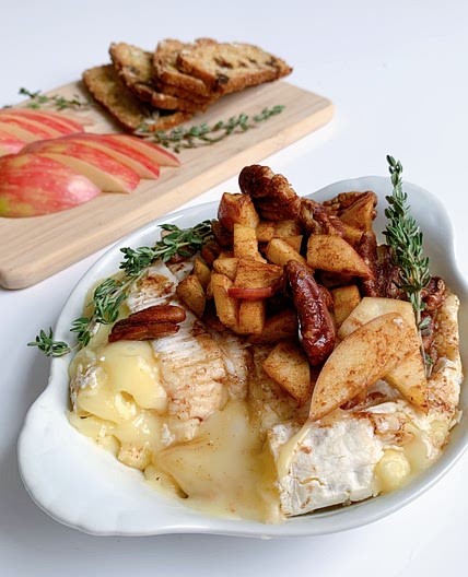 Baked Brie With Honey-Glazed Cinnamon Apples & Pecans