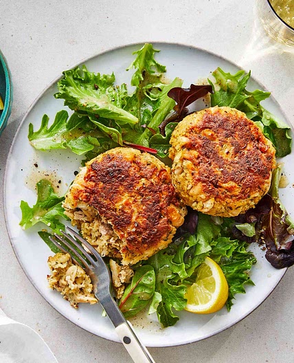 Easy Tuna Cakes with Greens & Lemon Dressing