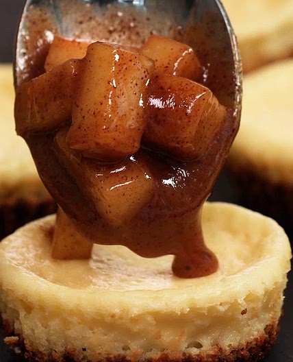 Caramelized Onion and Apple Flatbread Pizza