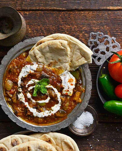 Borani Banjan Recipe (Afghan Eggplant Dish with Garlic Yogurt Sauce)