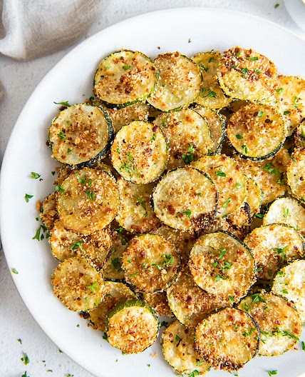 Crispy Baked Zucchini Chips