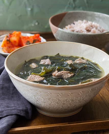 Korean Seaweed Soup (Miyeokguk)