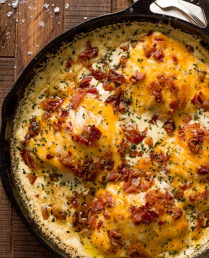 Skillet Crack Chicken Keto Thighs