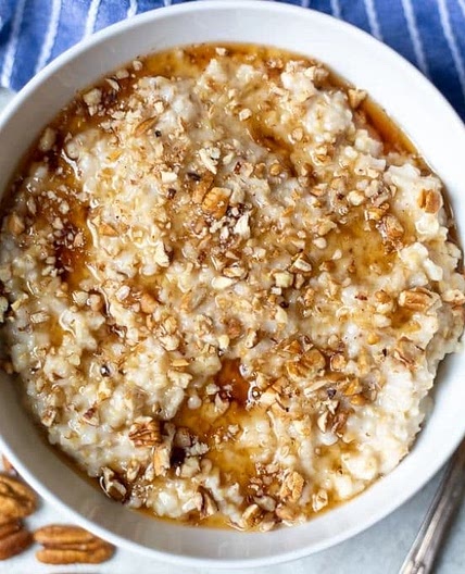 Slow Cooker Maple Brown Sugar Oatmeal