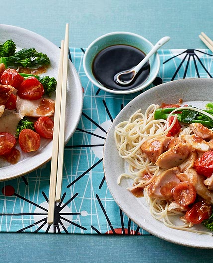 Hoisin salmon noodles