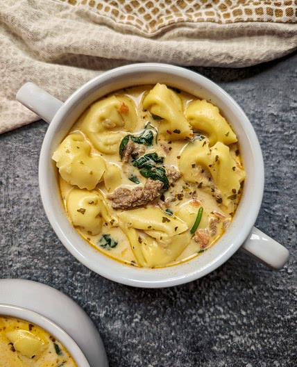 Instant Pot Tortellini Soup