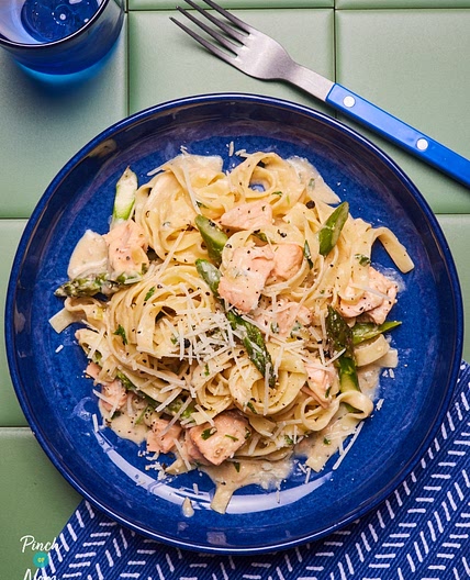 Creamy Salmon and Asparagus Pasta | Slimming & Weight Watchers Friendly