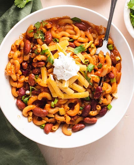 One Pot Vegetarian Chili Mac