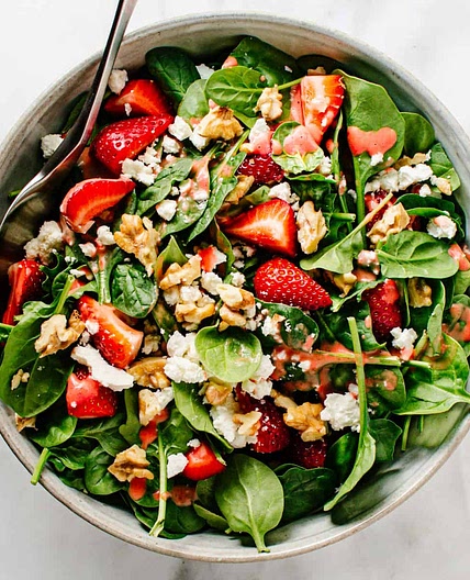Spinach Strawberry Walnut Salad