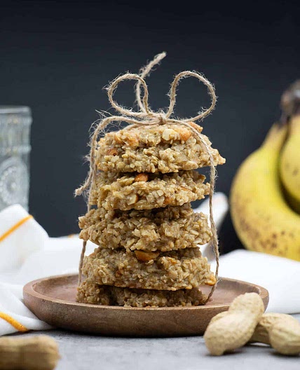 Banana Breakfast Cookies with Peanuts