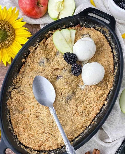 Blackberry and Apple Crumble