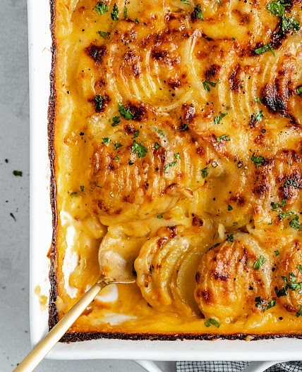 Dad’s Creamy & Cheesy Au Gratin Potatoes