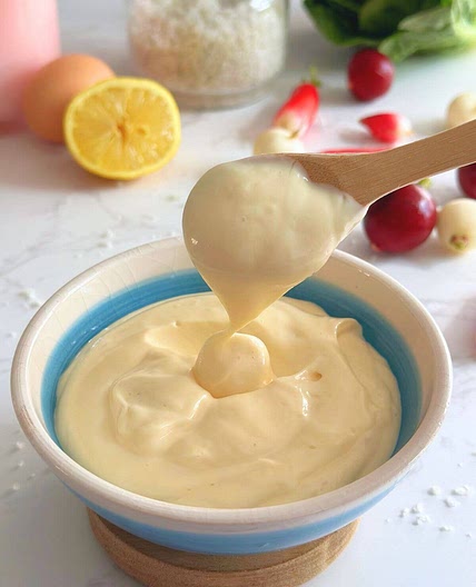 How to Make Mayonnaise with Only 4 Ingredients
