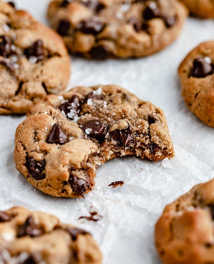 Flourless Peanut Butter Oatmeal Chocolate Chip Cookies