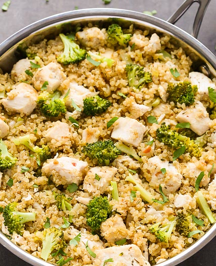 Chicken Broccoli Quinoa (Healthy One-Pan Recipe!)